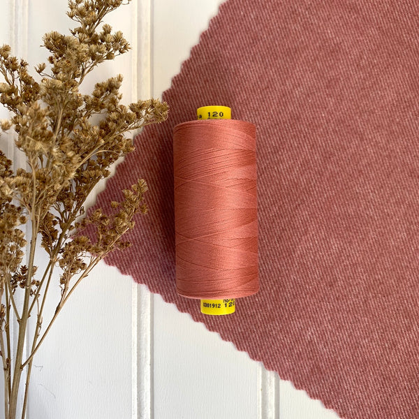 Gütermann Mara 120 - Salmon Pink